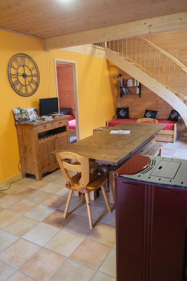 Gite Le Corral Cheminas Dış mekan fotoğraf